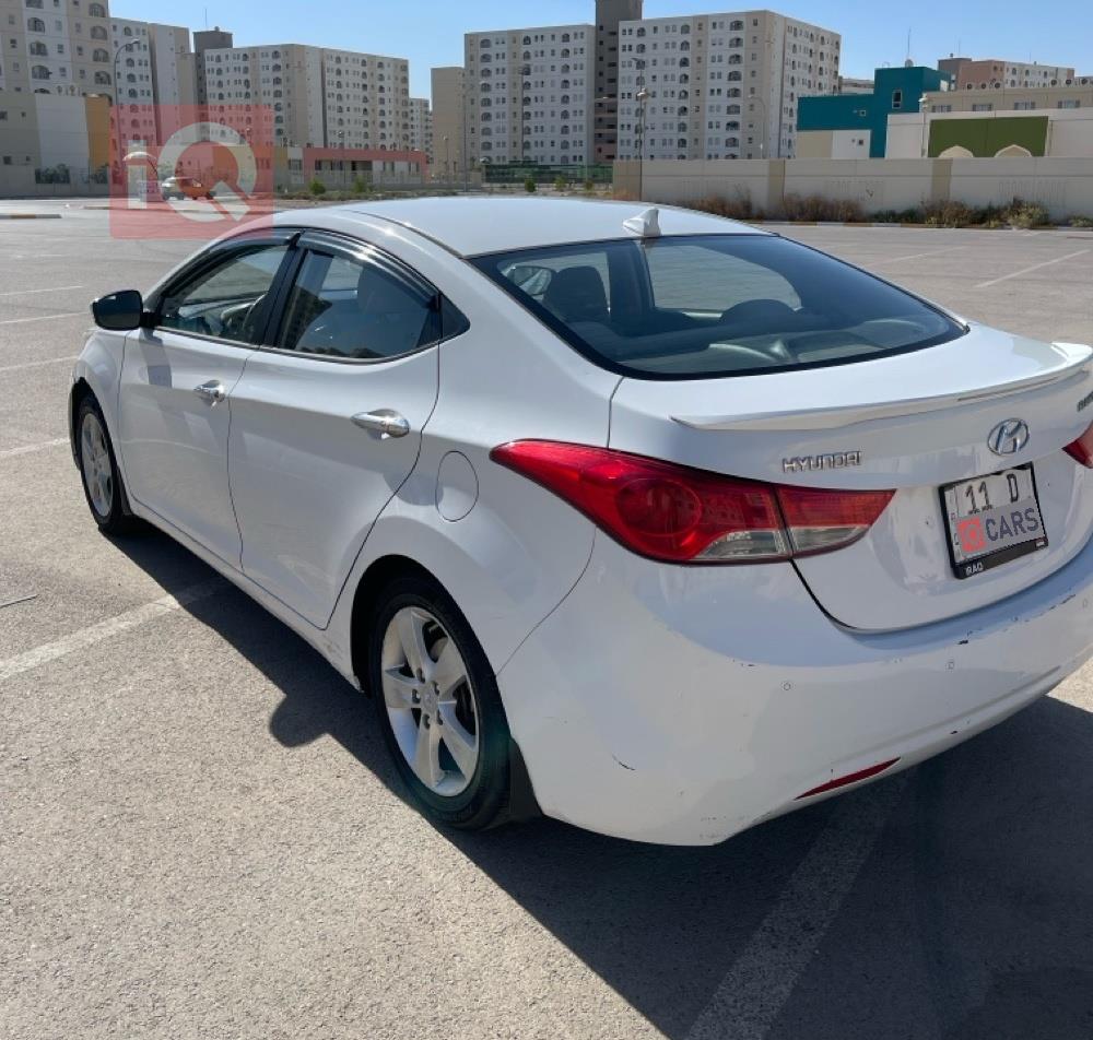 هیوندای ئەلەنترا